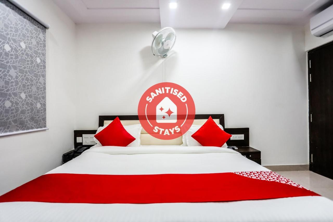 Oyo Hotel New Geetanjali Near Gautam Buddha Park Lakhnaú Exteriér fotografie