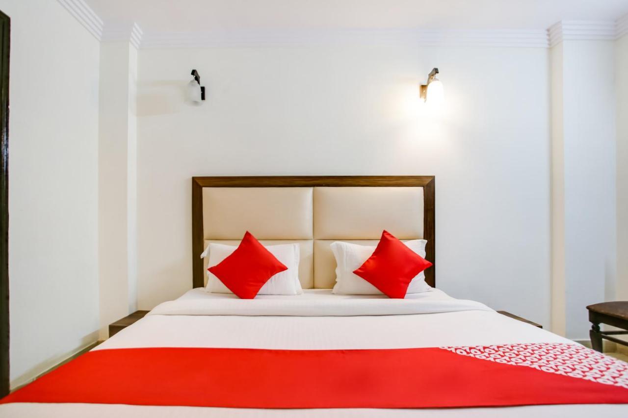 Oyo Hotel New Geetanjali Near Gautam Buddha Park Lakhnaú Exteriér fotografie