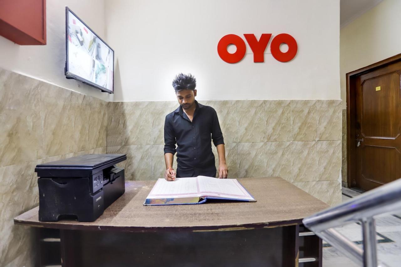 Oyo Hotel New Geetanjali Near Gautam Buddha Park Lakhnaú Exteriér fotografie
